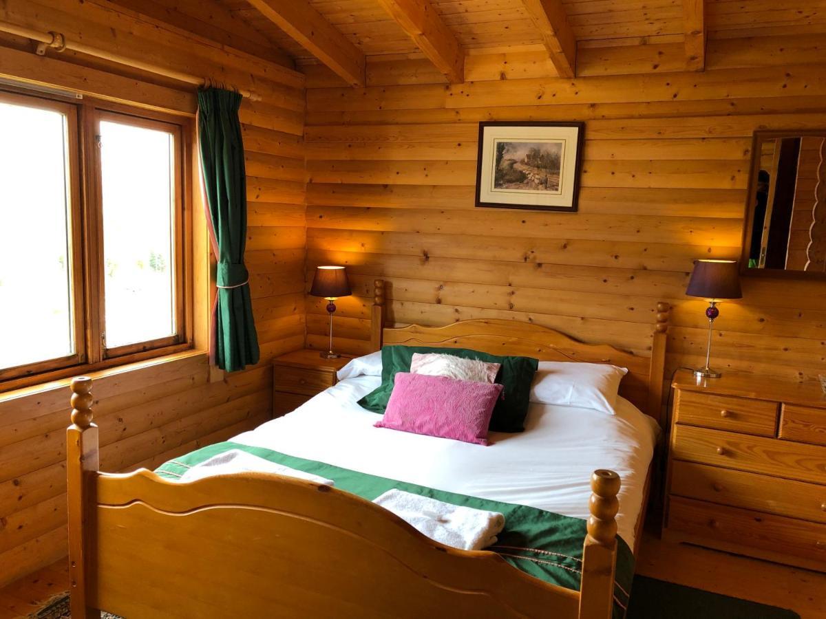 Glenbeag Mountain Lodges Glenshee Εξωτερικό φωτογραφία